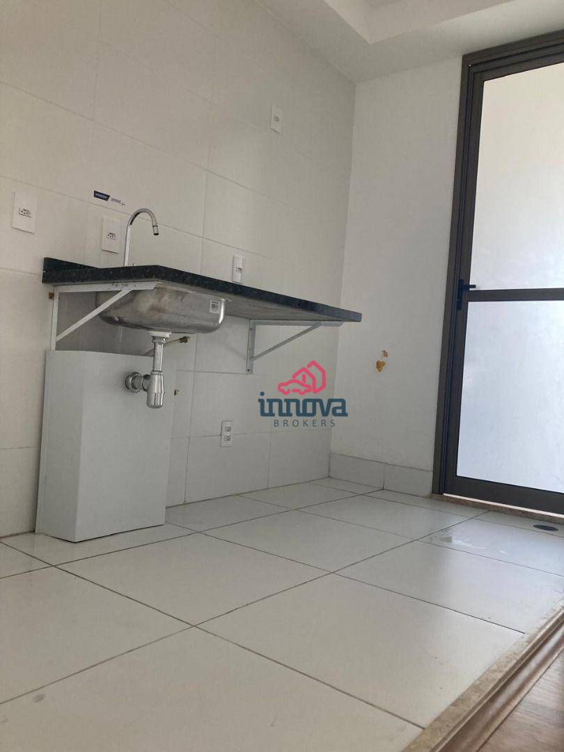 Apartamento à venda com 2 quartos, 141m² - Foto 3