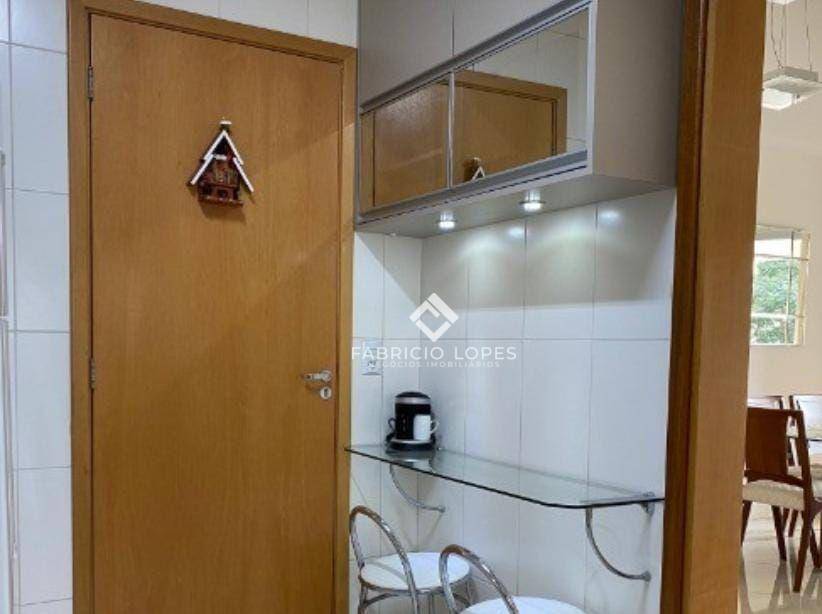 Apartamento para alugar com 2 quartos, 80m² - Foto 13