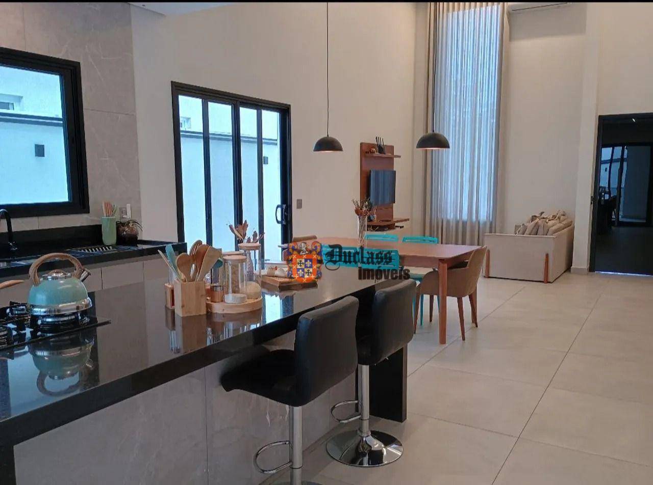 Casa de Condomínio à venda com 3 quartos, 168m² - Foto 4