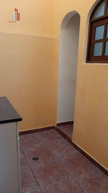 Casa à venda com 3 quartos, 200m² - Foto 12