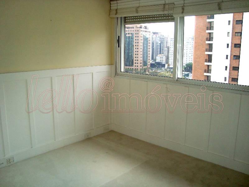 Apartamento à venda com 2 quartos, 240m² - Foto 11