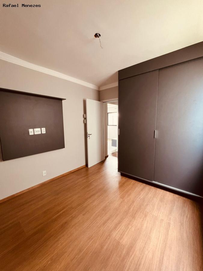 Casa à venda com 2 quartos, 52m² - Foto 10