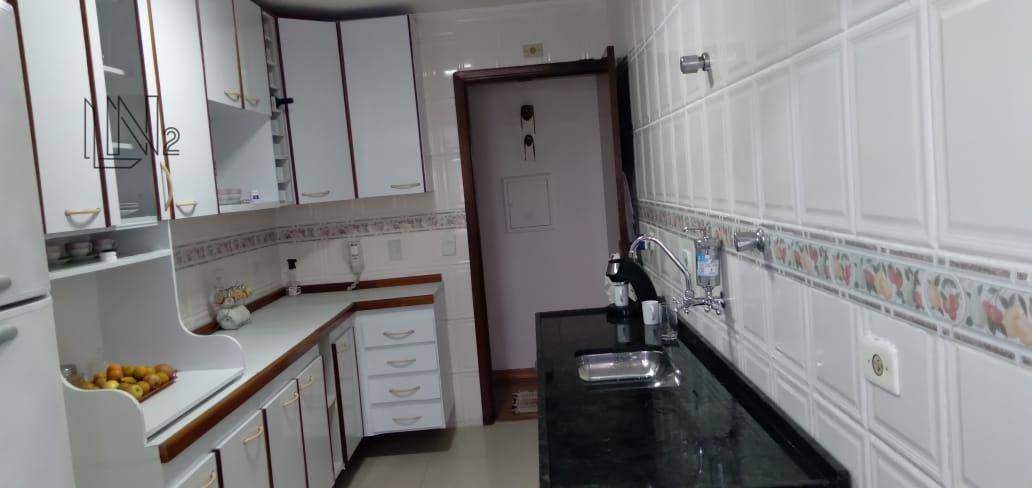 Apartamento à venda com 2 quartos, 64m² - Foto 9