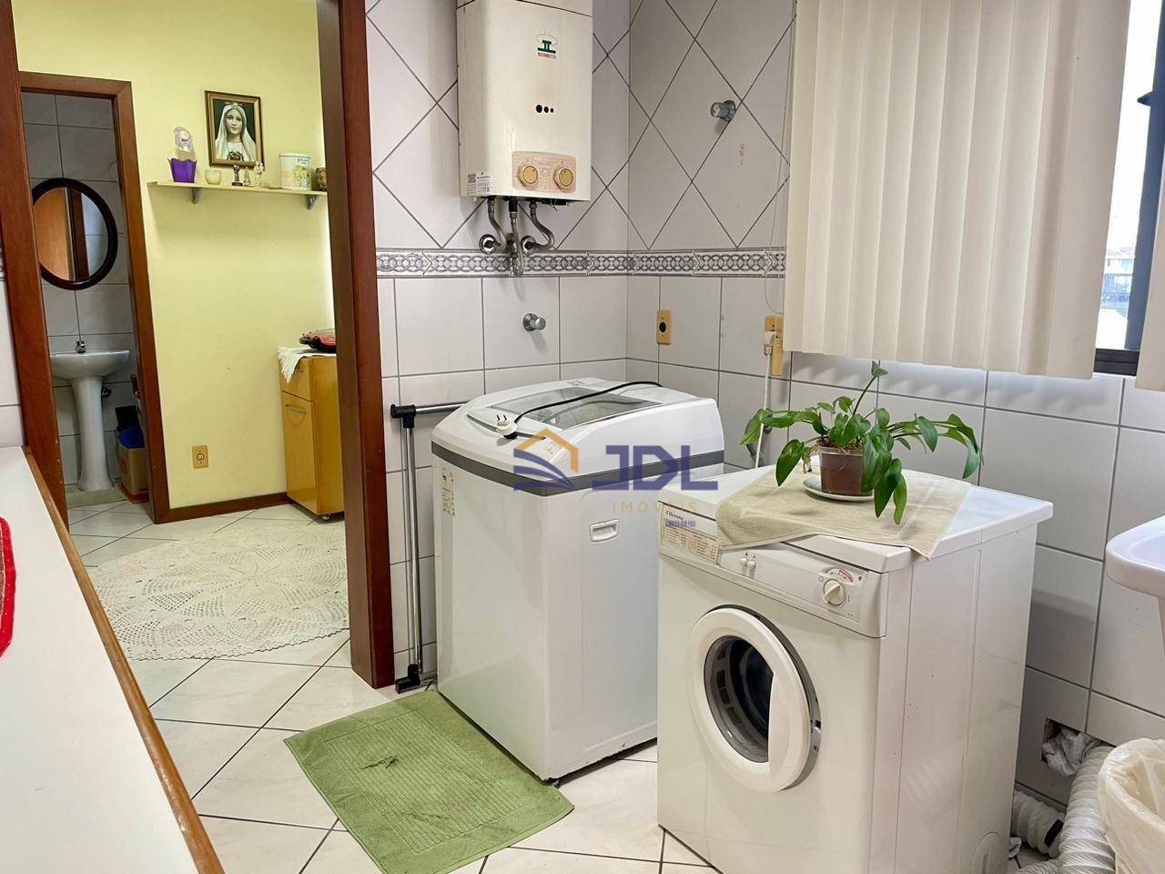 Apartamento à venda com 4 quartos, 155m² - Foto 15