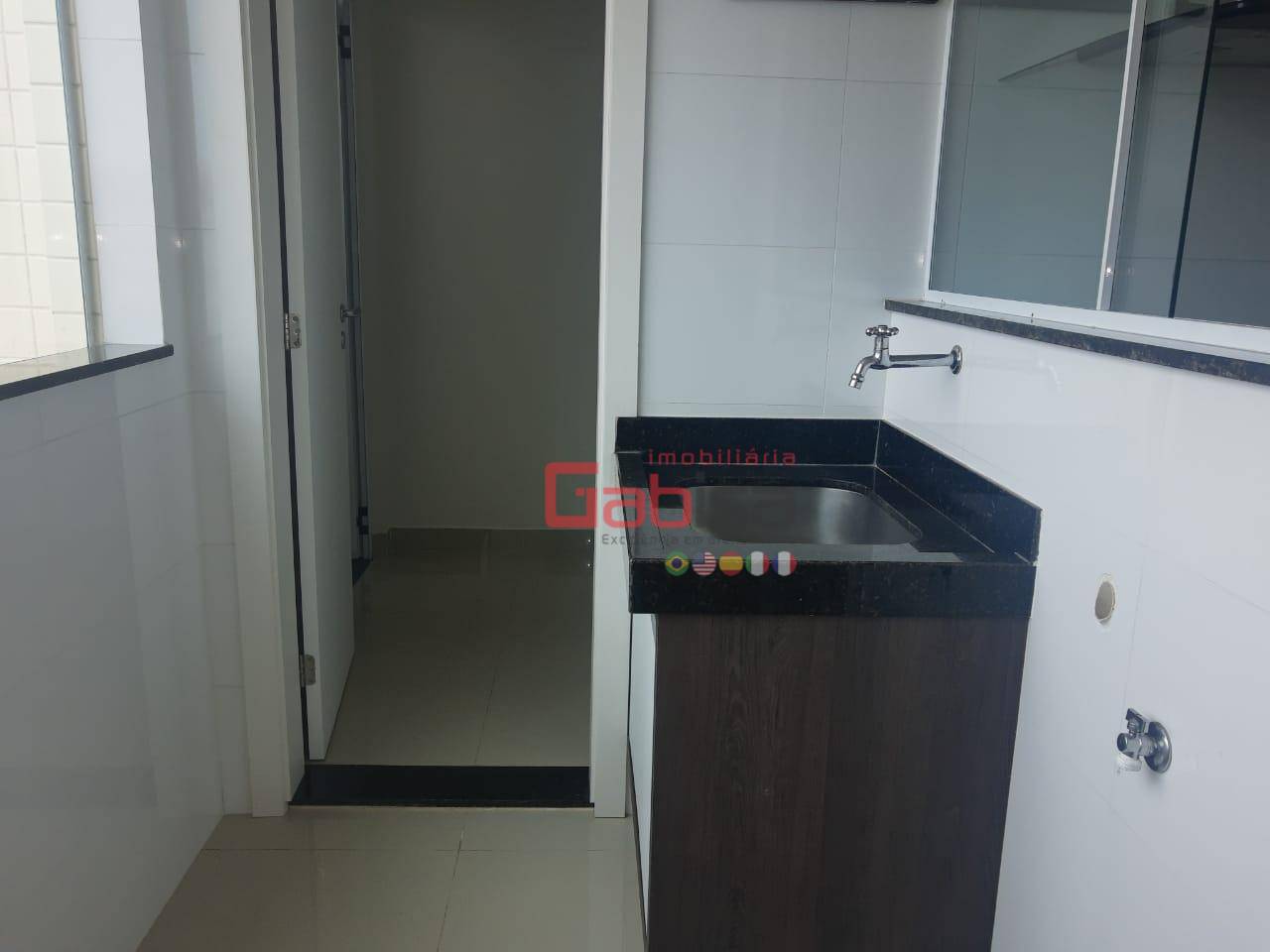 Apartamento para alugar com 3 quartos, 130m² - Foto 11