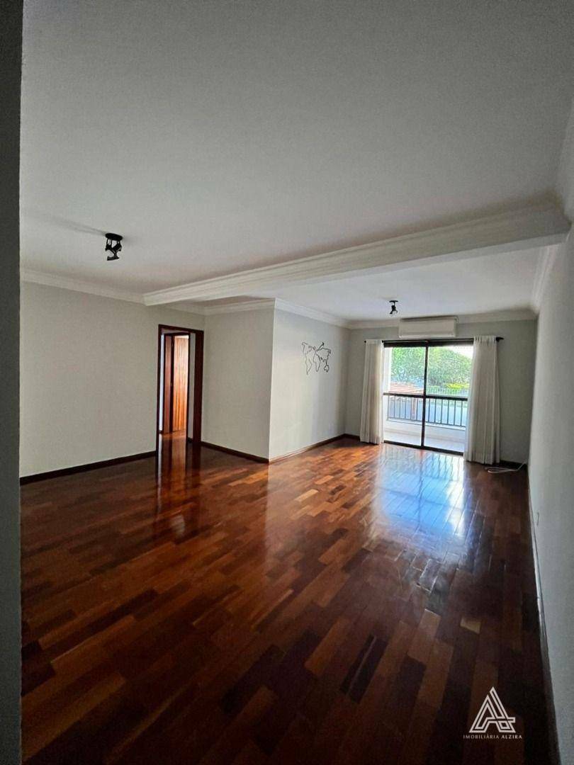 Apartamento à venda com 3 quartos, 114m² - Foto 1