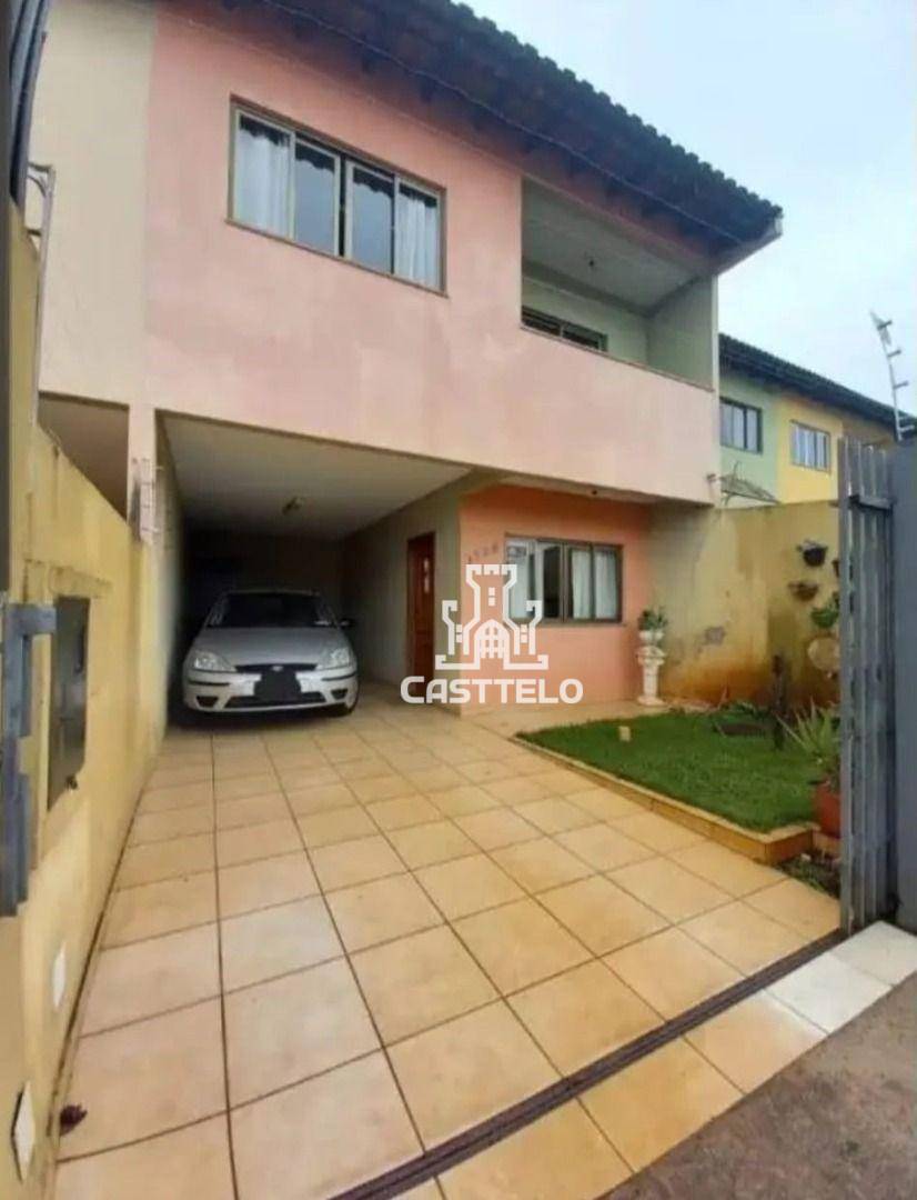 Sobrado à venda com 2 quartos, 120m² - Foto 1