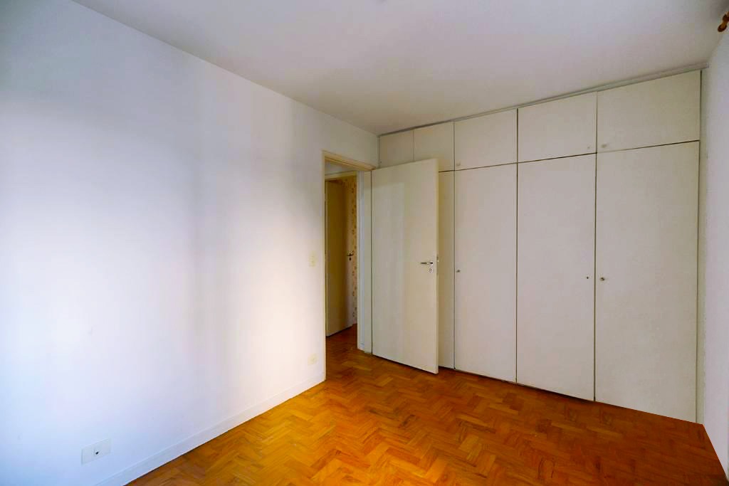 Apartamento à venda com 2 quartos, 70m² - Foto 8