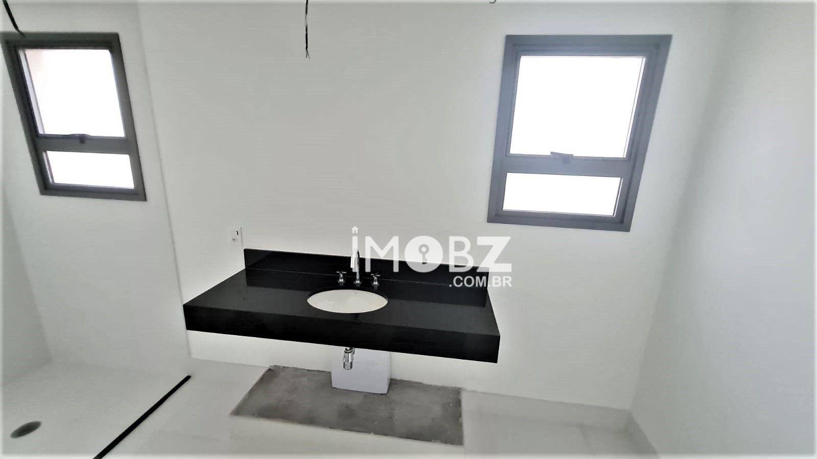 Apartamento à venda com 4 quartos, 246m² - Foto 18