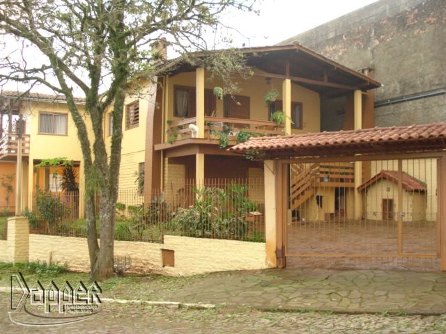 Casa à venda com 4 quartos, 180 - Foto 1