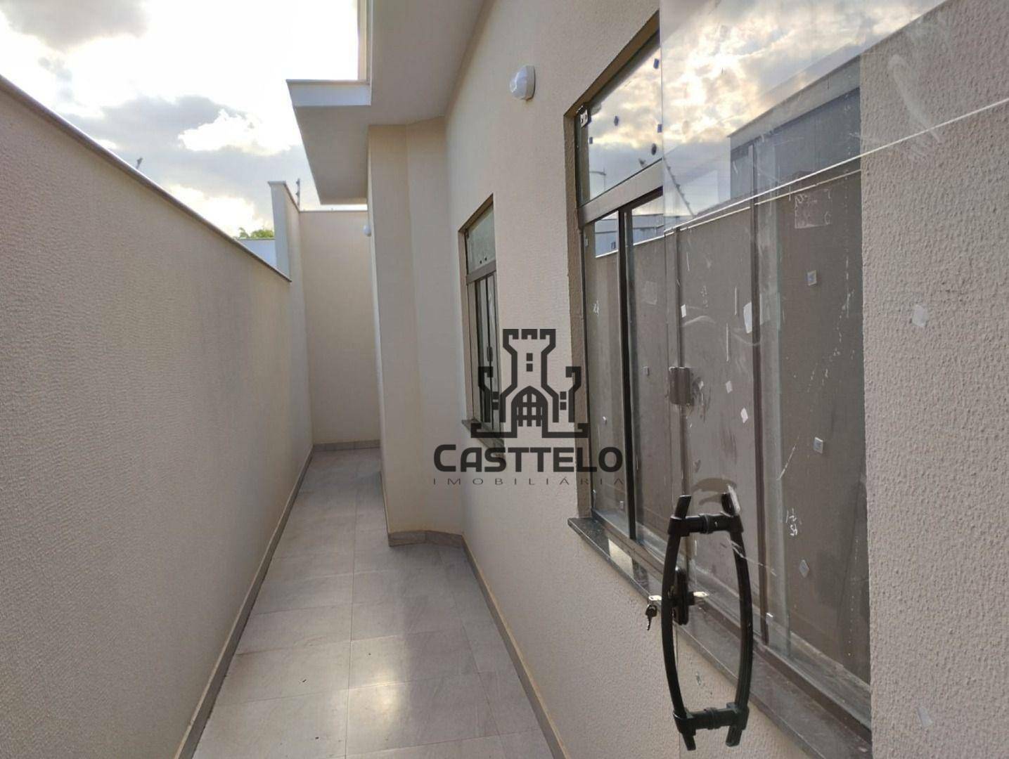 Casa à venda com 3 quartos, 80m² - Foto 12