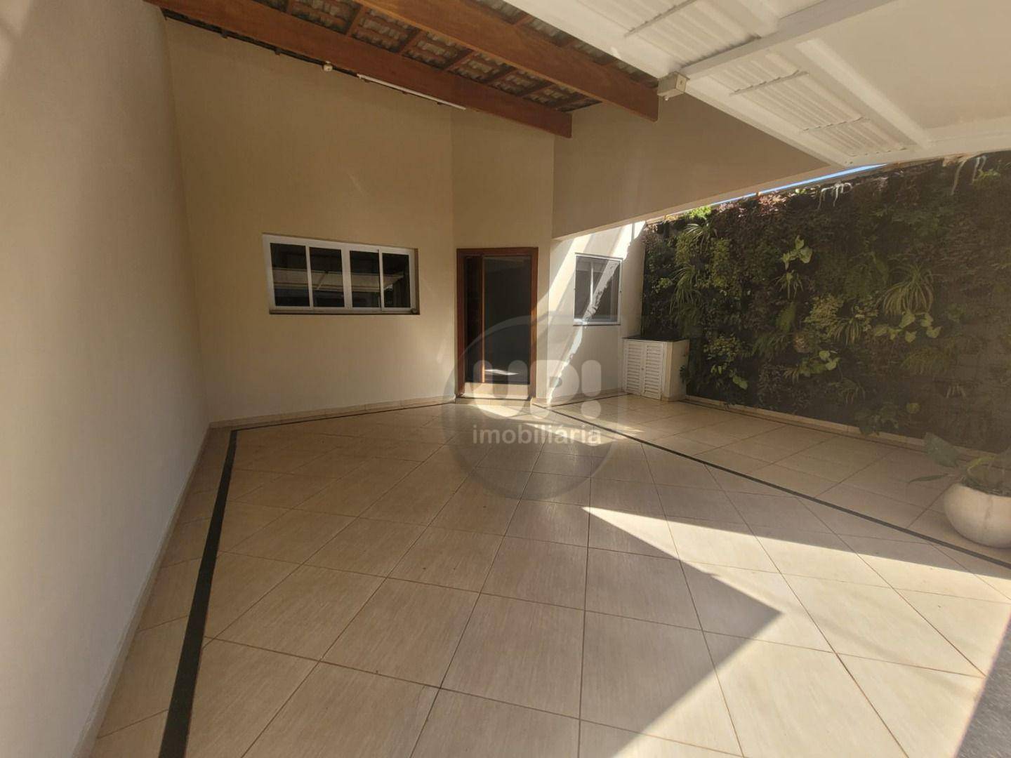 Casa à venda com 3 quartos, 205m² - Foto 3