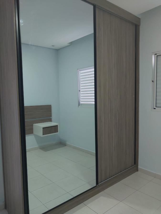 Casa de Condomínio para alugar com 3 quartos, 300m² - Foto 12