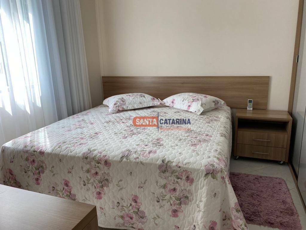 Apartamento à venda com 3 quartos, 161m² - Foto 20