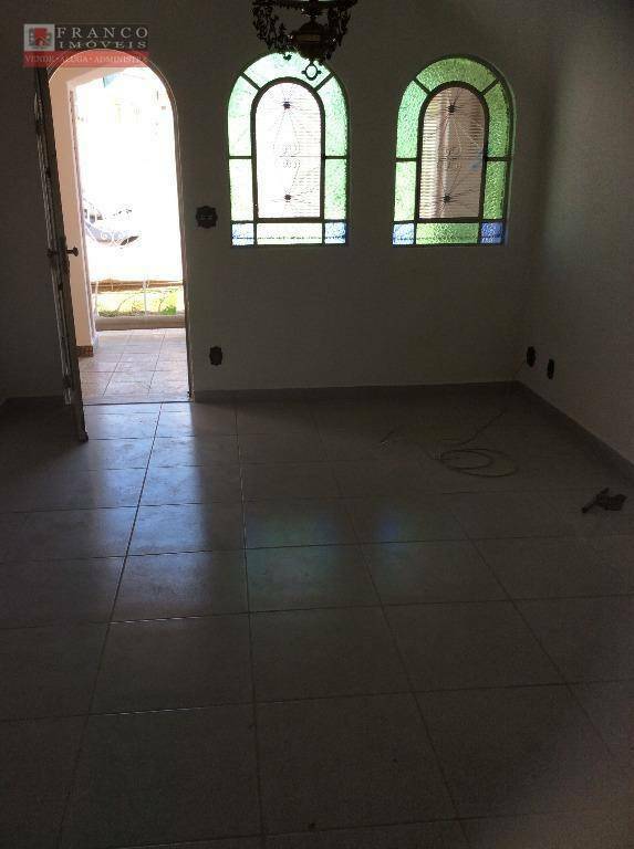 Casa à venda com 3 quartos, 267m² - Foto 17