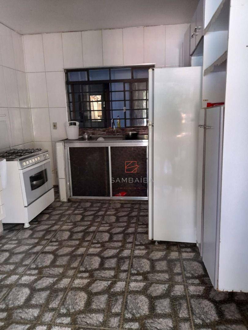 Chácara à venda com 3 quartos, 200m² - Foto 6