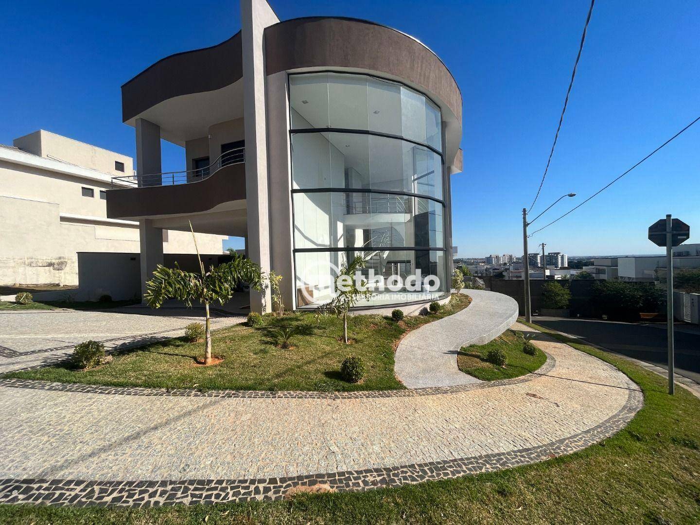 Casa de Condomínio à venda com 4 quartos, 302m² - Foto 5