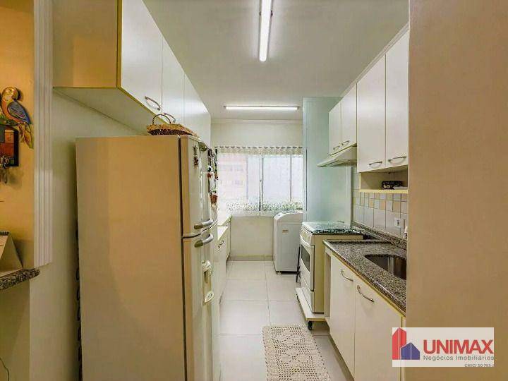 Apartamento à venda com 2 quartos, 60m² - Foto 7