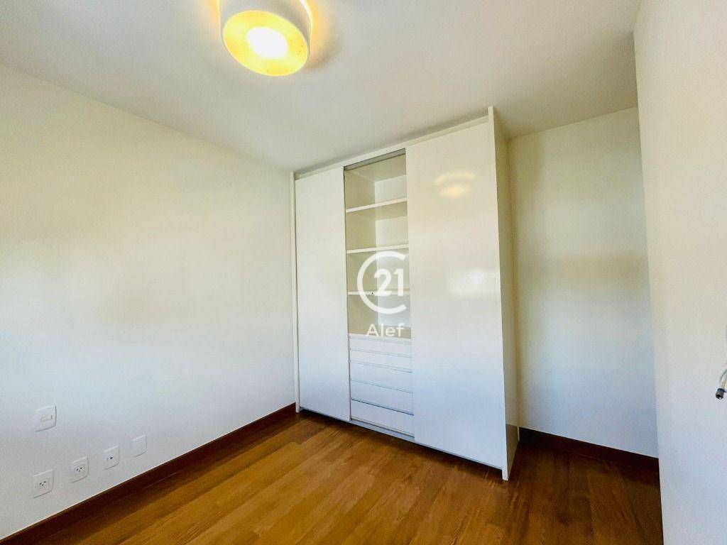 Apartamento à venda com 3 quartos, 215m² - Foto 22