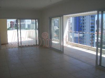 Apartamento à venda com 3 quartos, 208m² - Foto 1