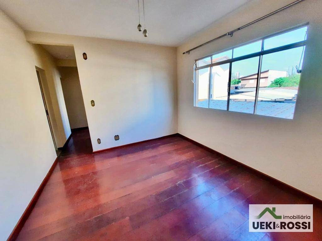 Apartamento à venda com 3 quartos, 50m² - Foto 4