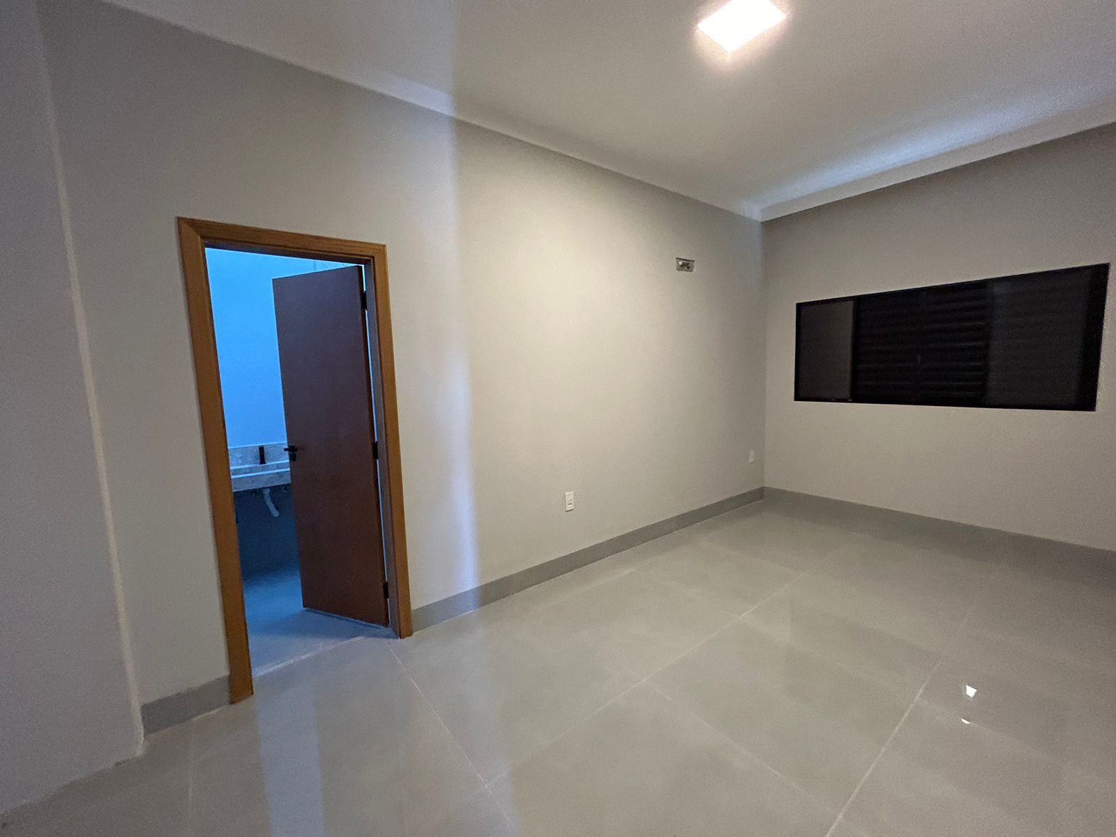 Casa à venda com 3 quartos, 160m² - Foto 2