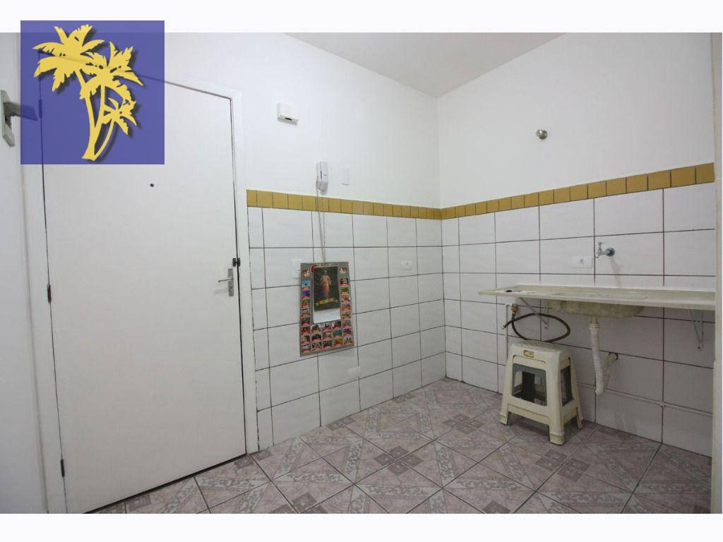 Apartamento à venda com 1 quarto, 28m² - Foto 2