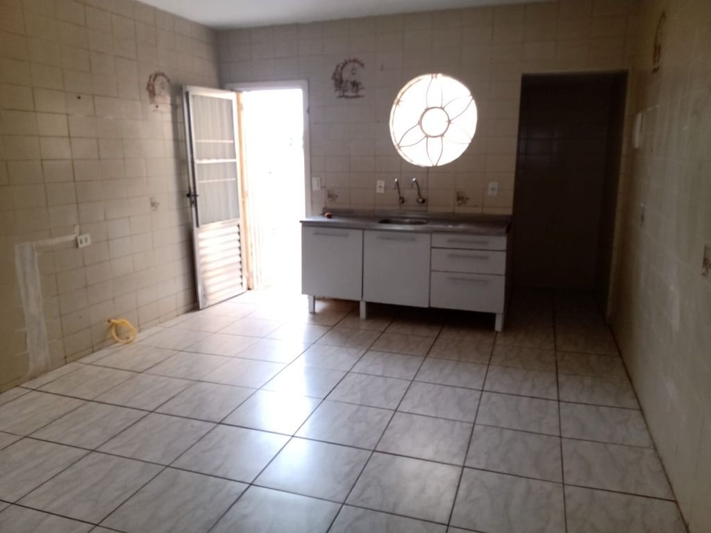 Casa à venda com 3 quartos, 230m² - Foto 19