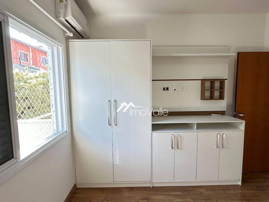 Casa de Condomínio para alugar com 4 quartos, 280m² - Foto 11