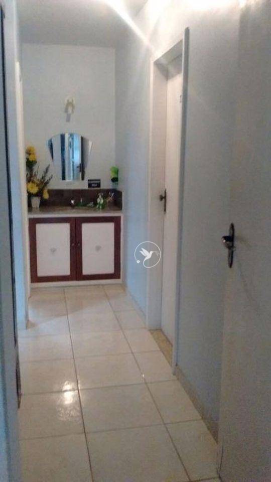 Casa à venda com 6 quartos, 260m² - Foto 27