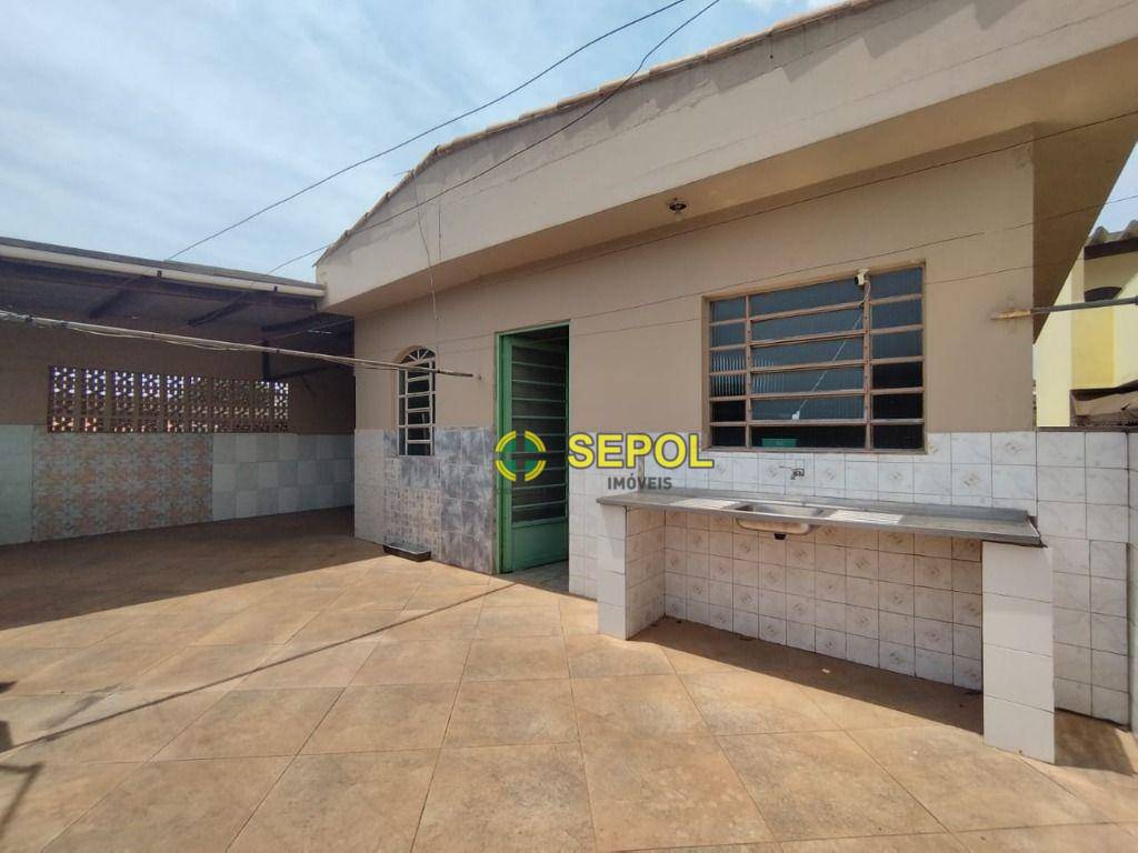 Sobrado à venda com 6 quartos, 250m² - Foto 41