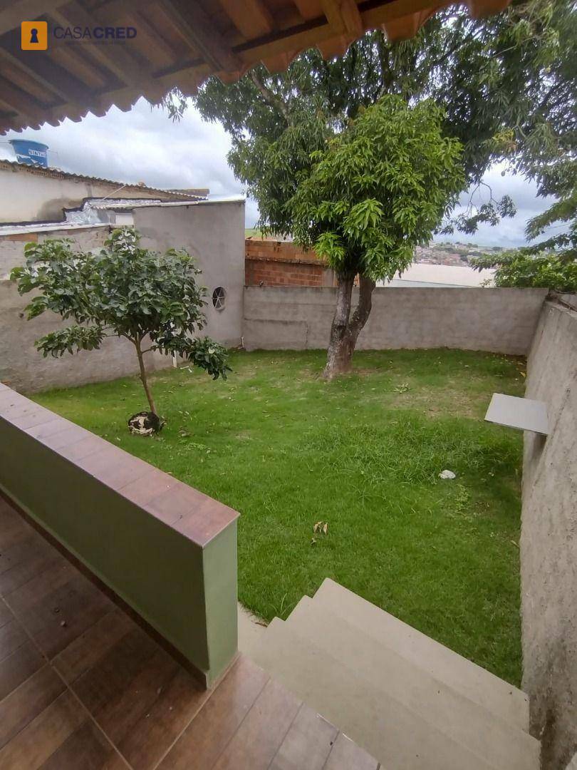 Casa à venda com 3 quartos, 90m² - Foto 9