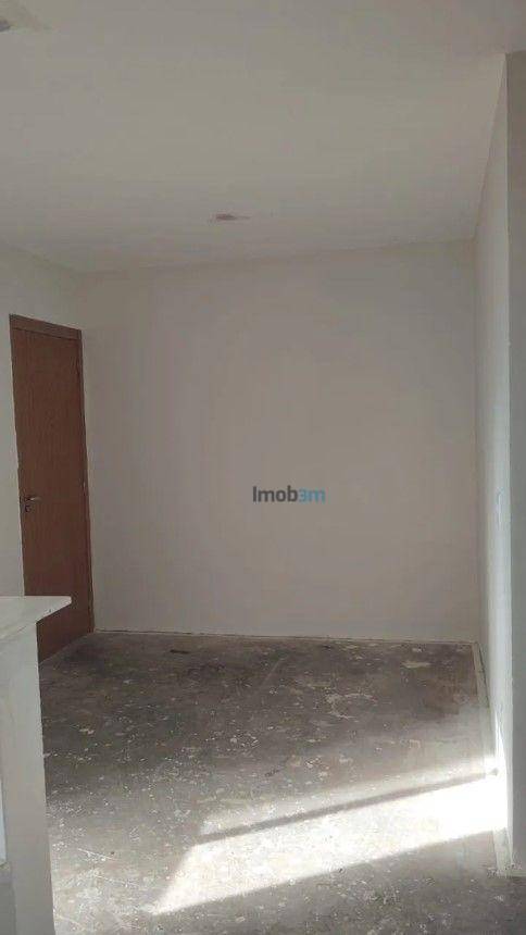 Apartamento à venda com 2 quartos, 41m² - Foto 3