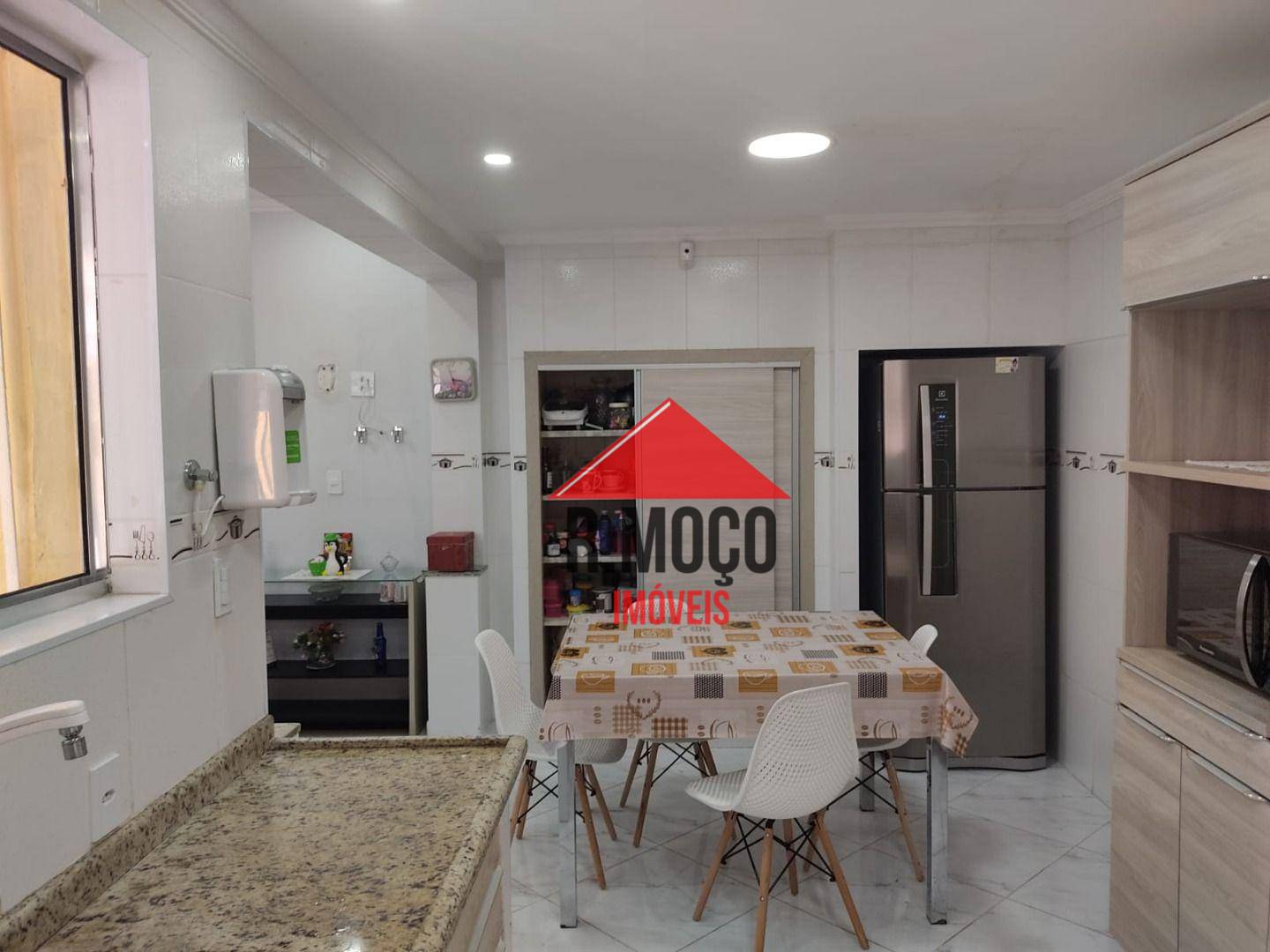 Casa à venda com 3 quartos, 120m² - Foto 16