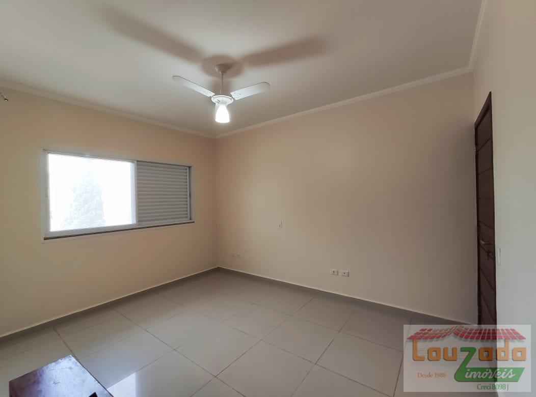 Sobrado à venda com 4 quartos, 300m² - Foto 7