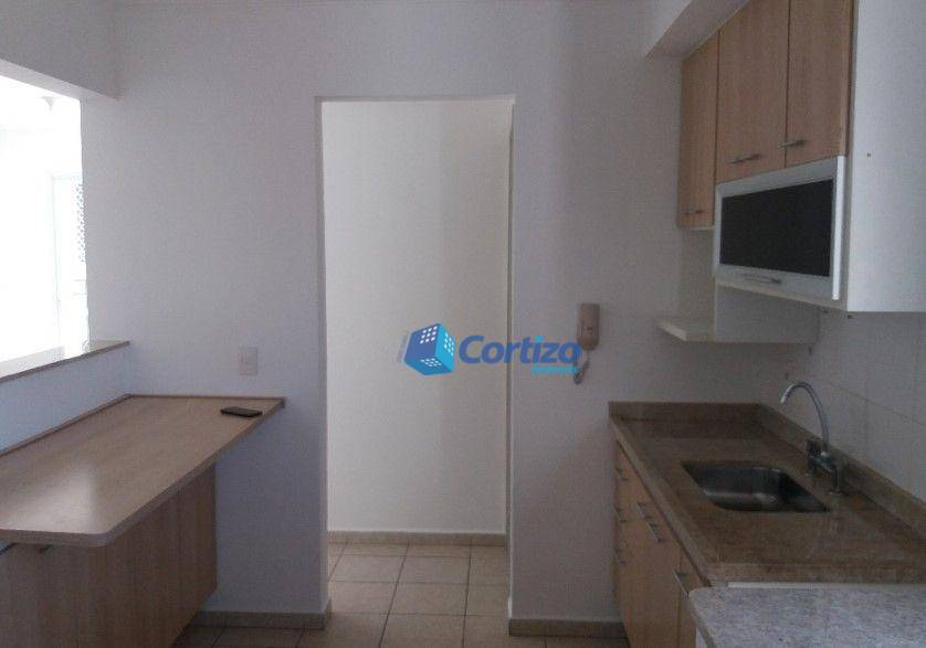 Apartamento à venda com 2 quartos, 70m² - Foto 10