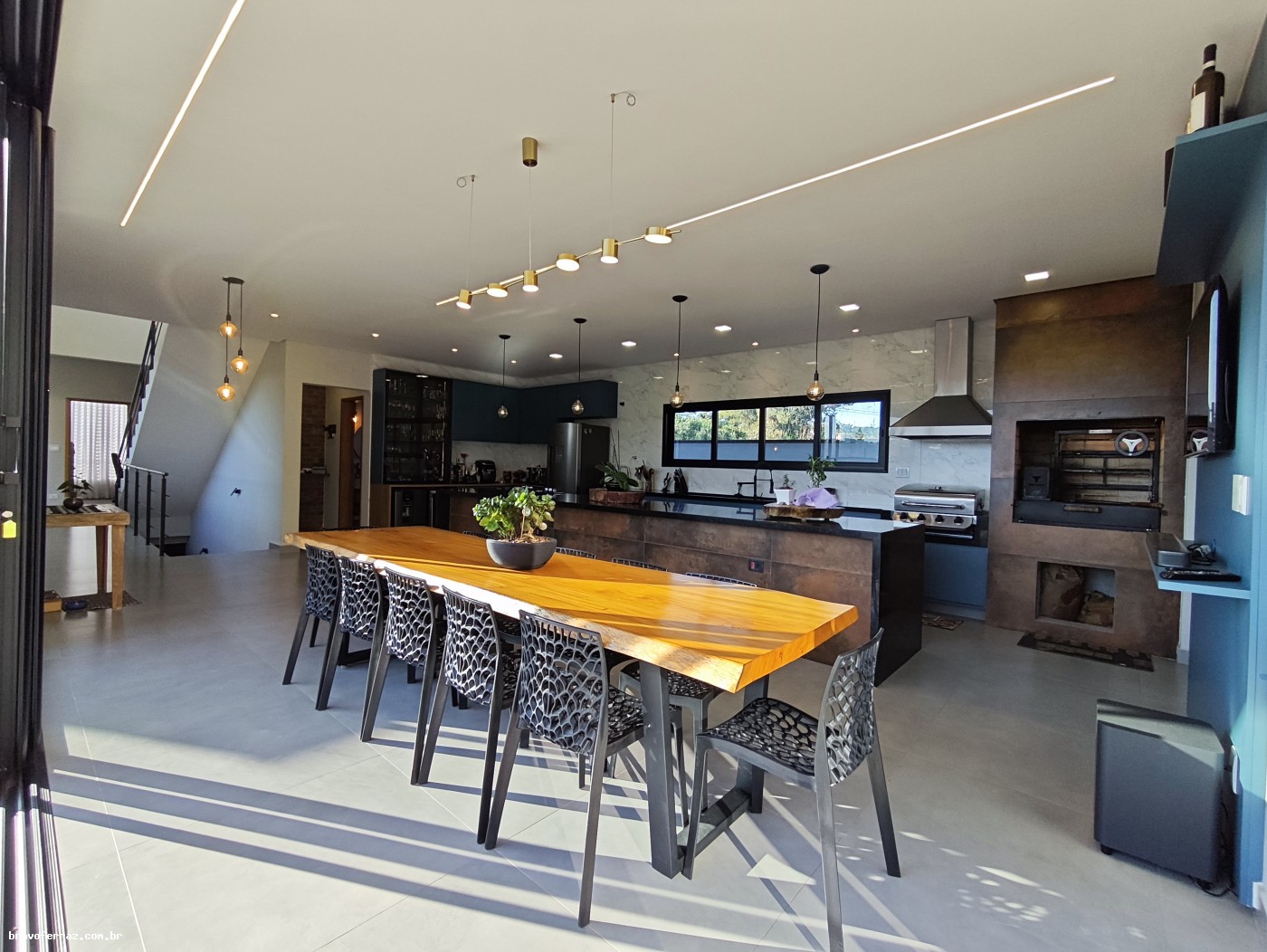 Casa de Condomínio à venda com 3 quartos, 272m² - Foto 9