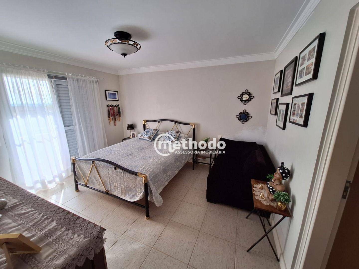 Casa à venda com 4 quartos, 300m² - Foto 14