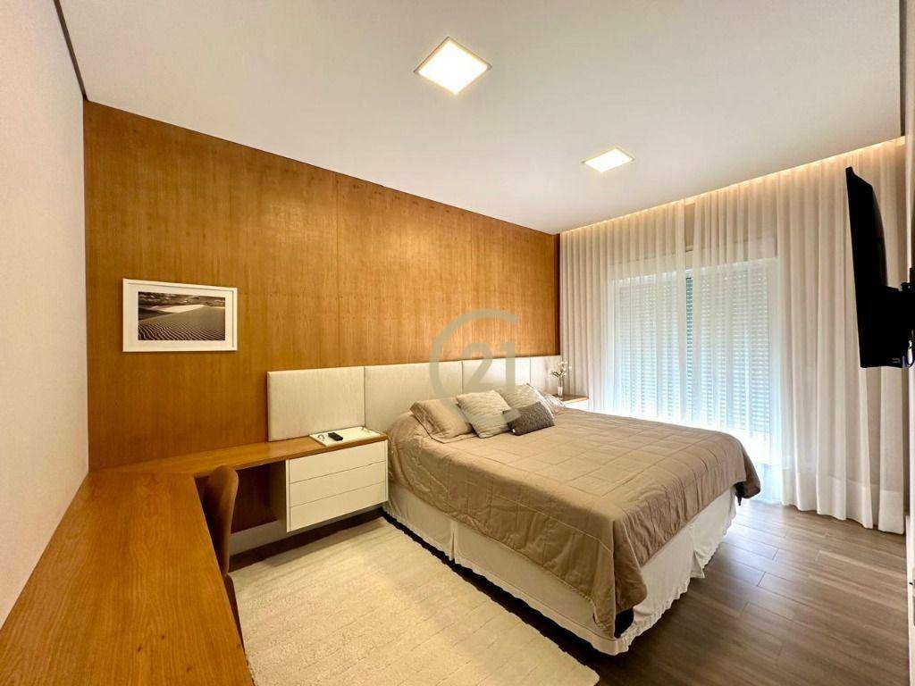 Casa de Condomínio à venda com 4 quartos, 284m² - Foto 13