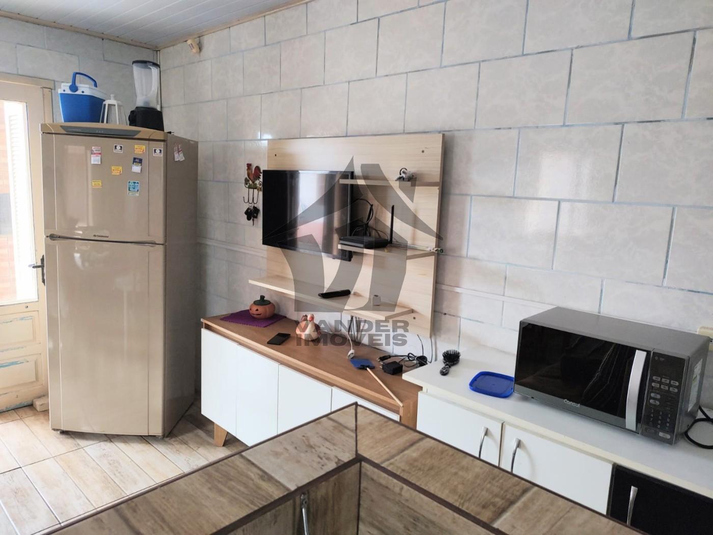 Casa à venda com 6 quartos, 300m² - Foto 5