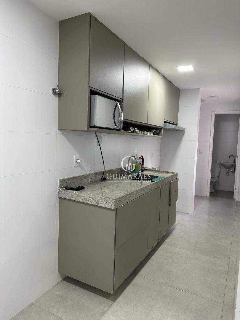 Apartamento à venda com 3 quartos, 162m² - Foto 7