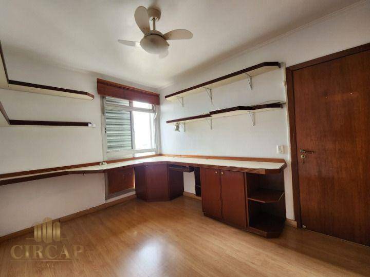 Apartamento à venda com 3 quartos, 160m² - Foto 11