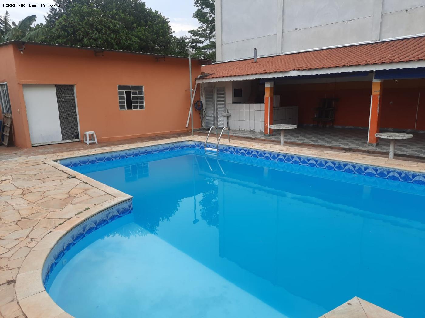 Fazenda à venda com 3 quartos, 120m² - Foto 1