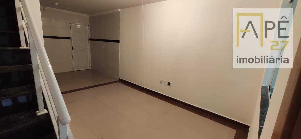 Sobrado à venda com 2 quartos, 80m² - Foto 1