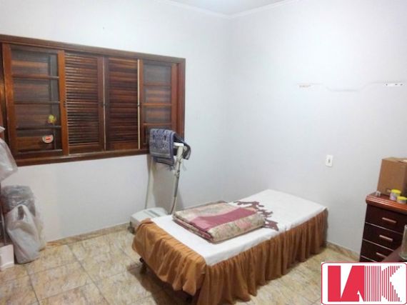 Sobrado à venda com 2 quartos, 200m² - Foto 24