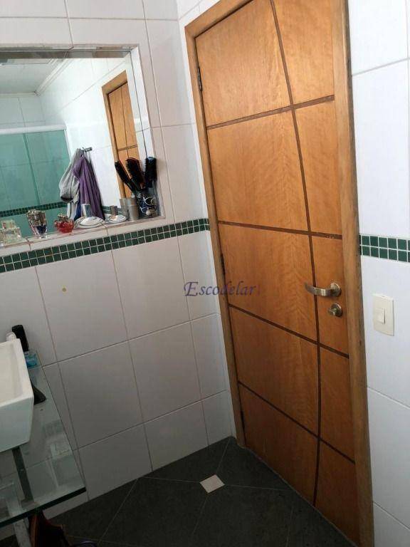 Sobrado à venda com 4 quartos, 200m² - Foto 4