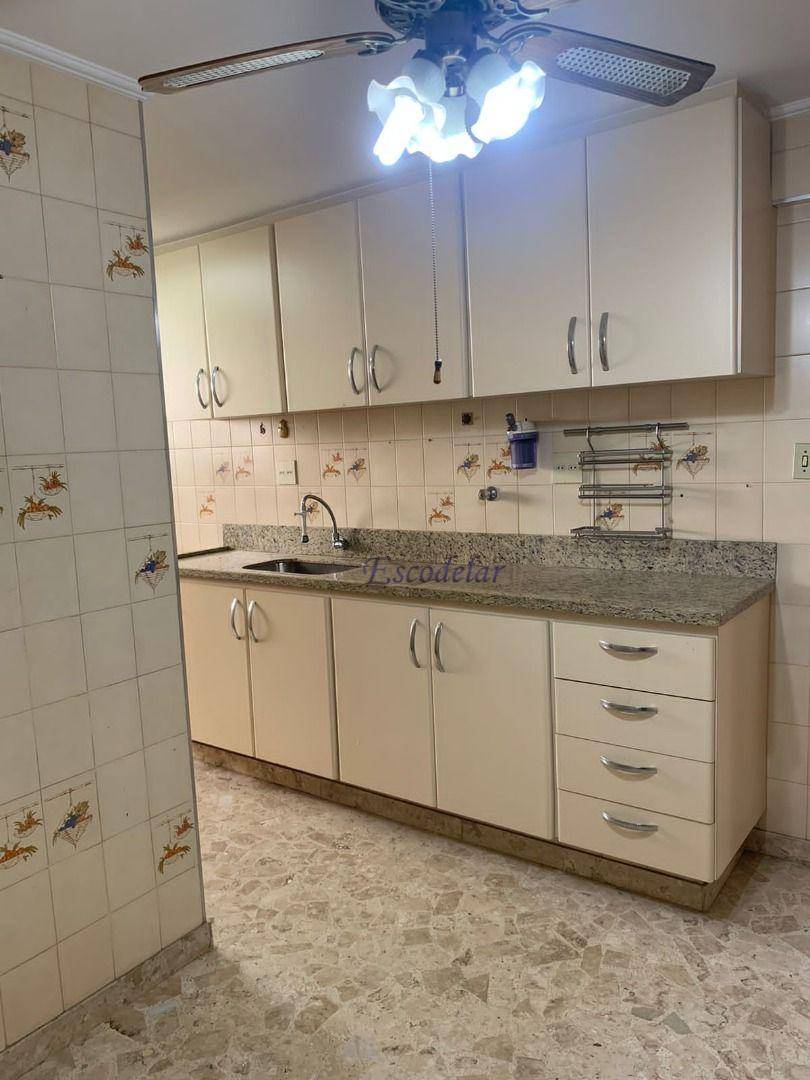 Apartamento à venda com 3 quartos, 180m² - Foto 11