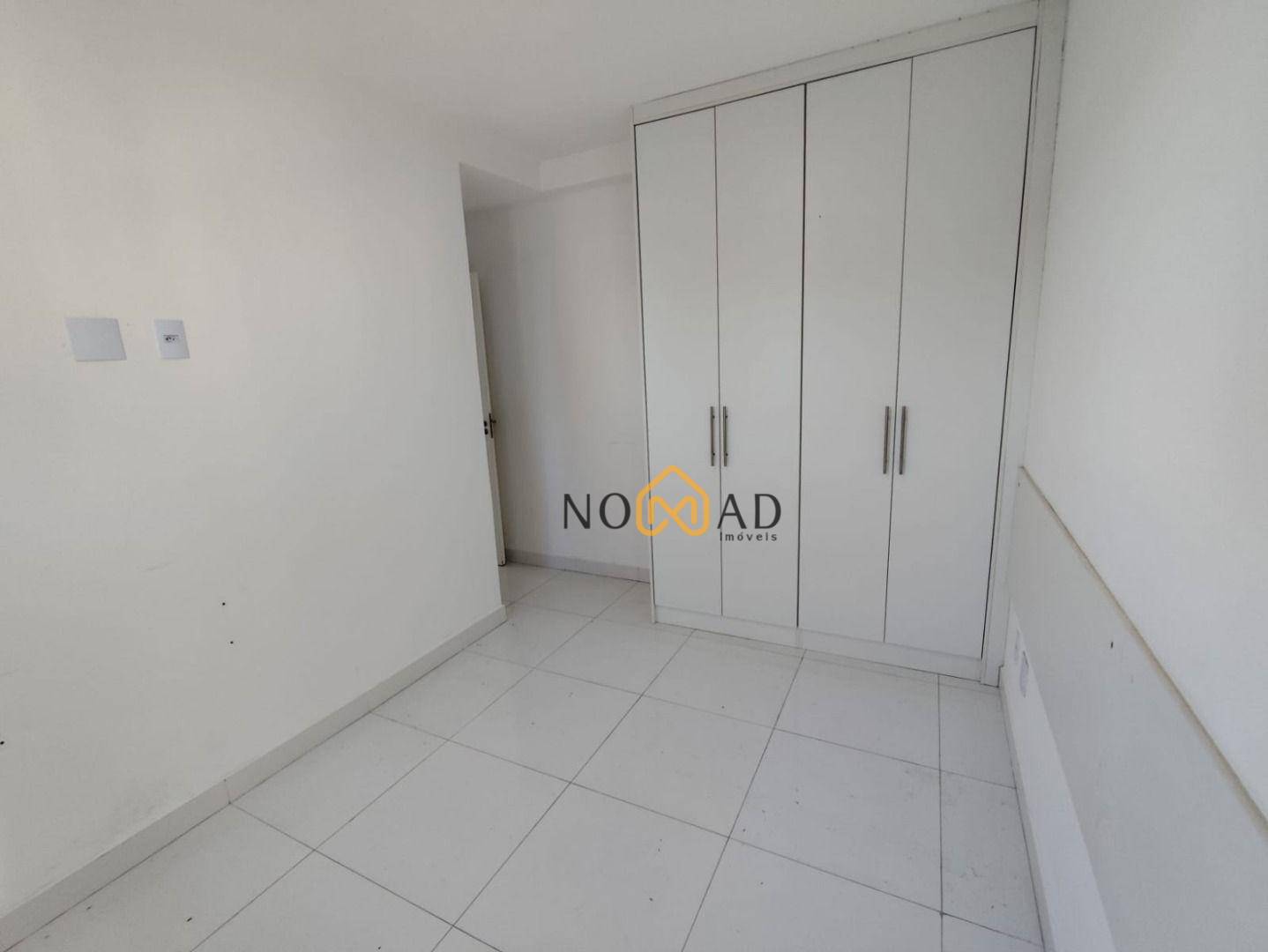 Apartamento para alugar com 2 quartos, 75m² - Foto 13