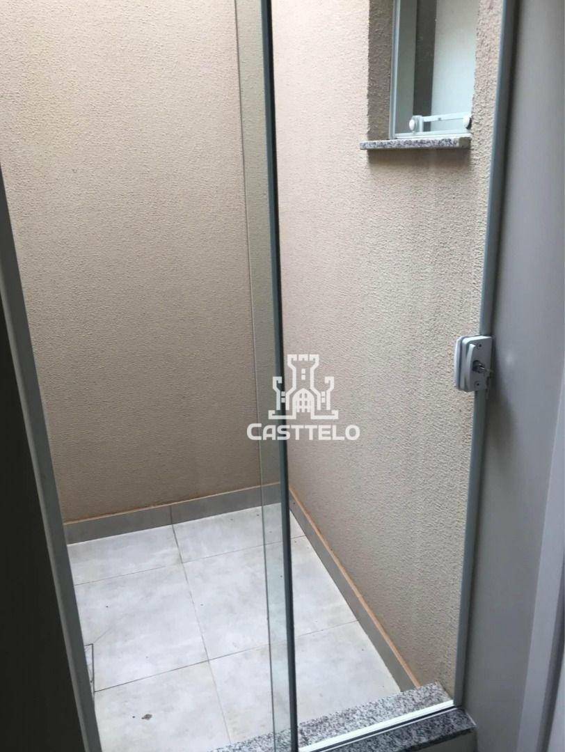 Casa à venda com 3 quartos, 81m² - Foto 10