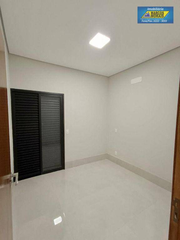 Casa de Condomínio à venda com 3 quartos, 13970m² - Foto 16